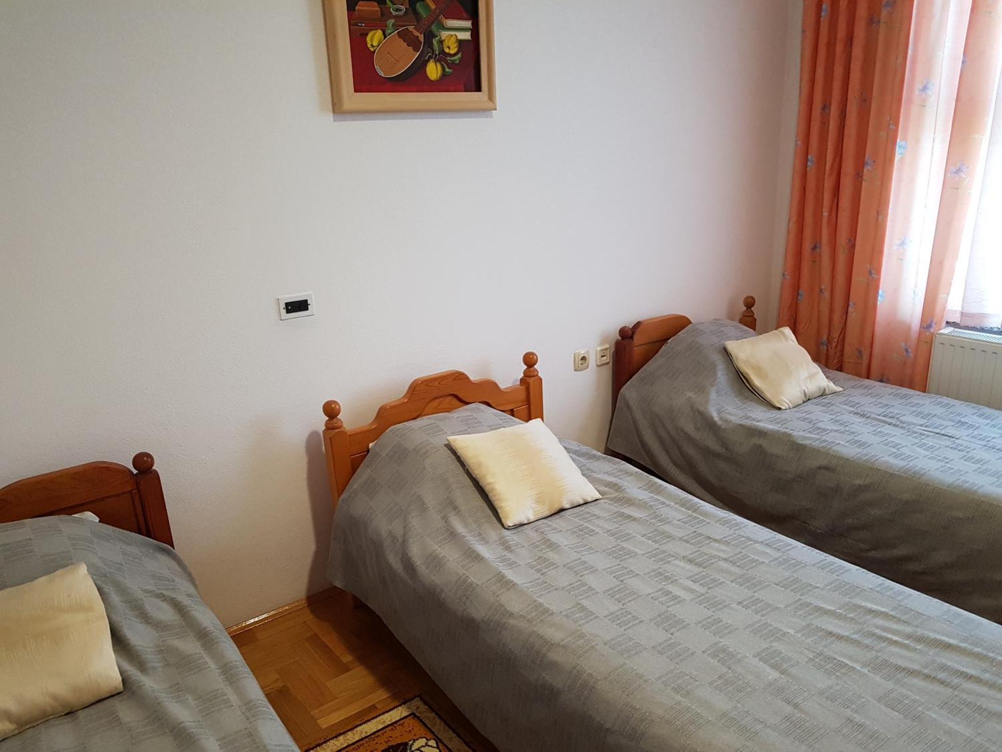 Prenociste Klas Hotell Pleternica Rom bilde